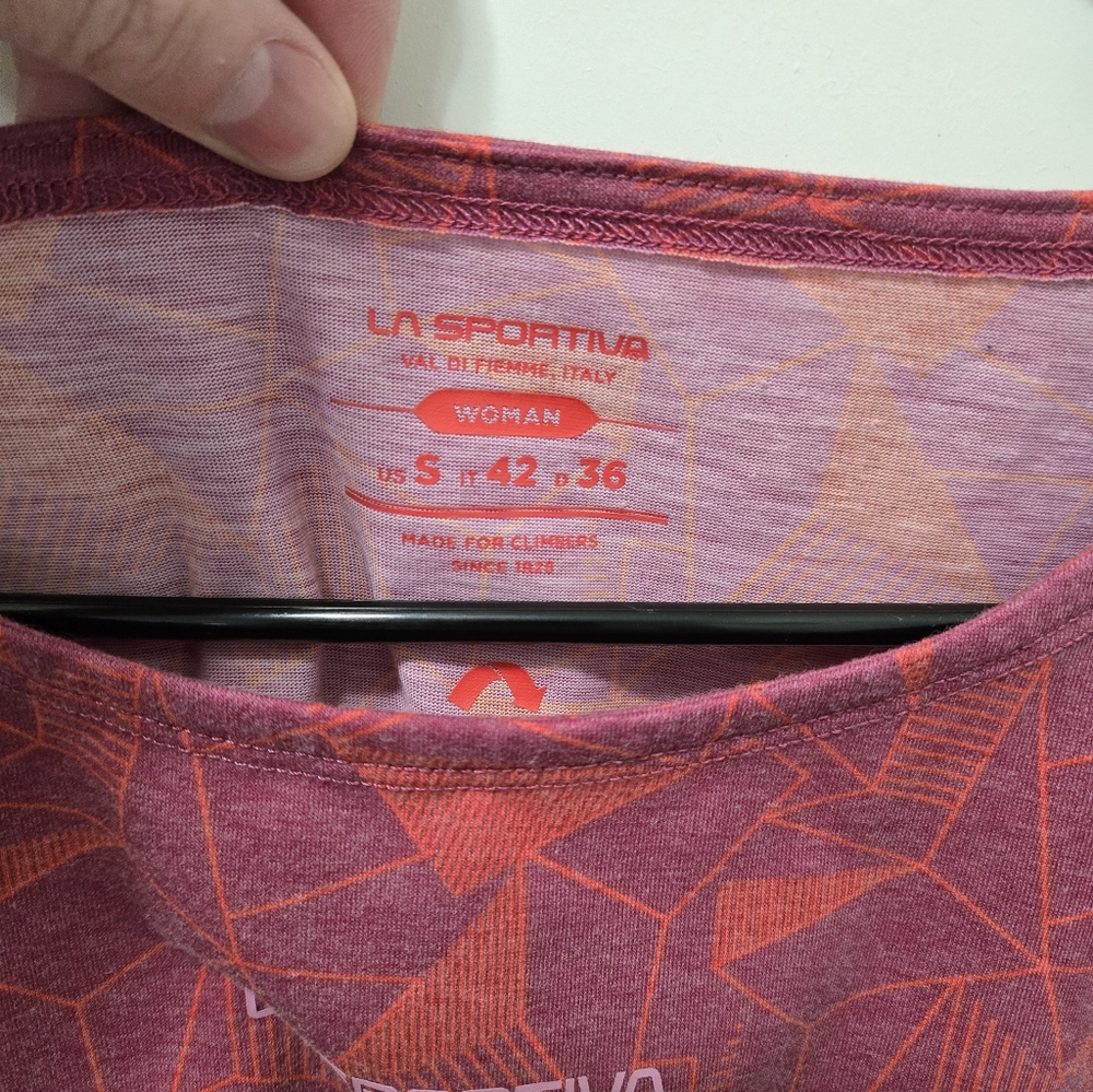 La Sportiva Women's Dimension Tee Red - Picture 3 of 4